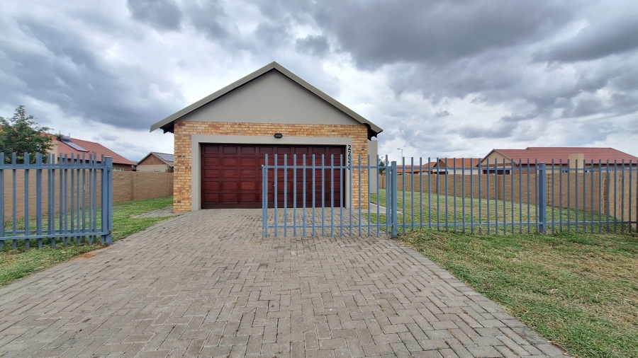 3 Bedroom Property for Sale in Waterkloof A H North West